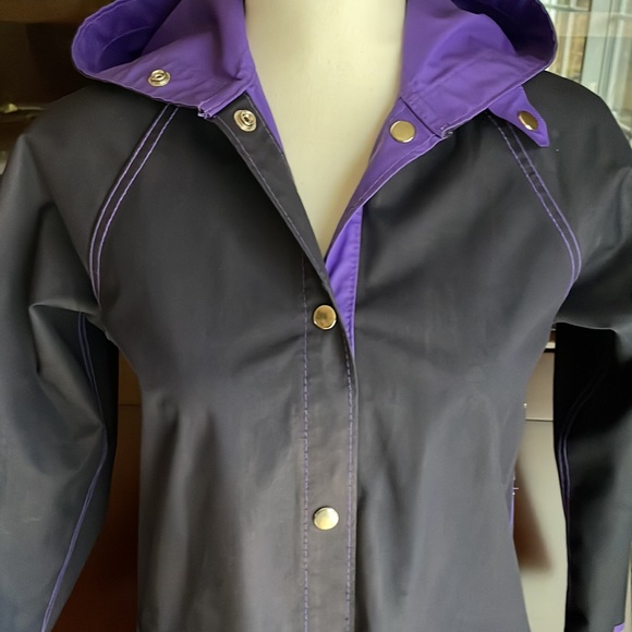 Vibrant Purple Acadia Raincoat M - Picture 11 of 15
